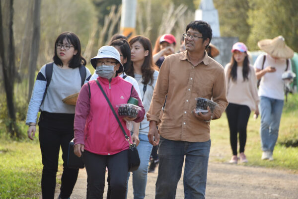 樹光旅行│樹葡萄農事體驗+夜間賞螢